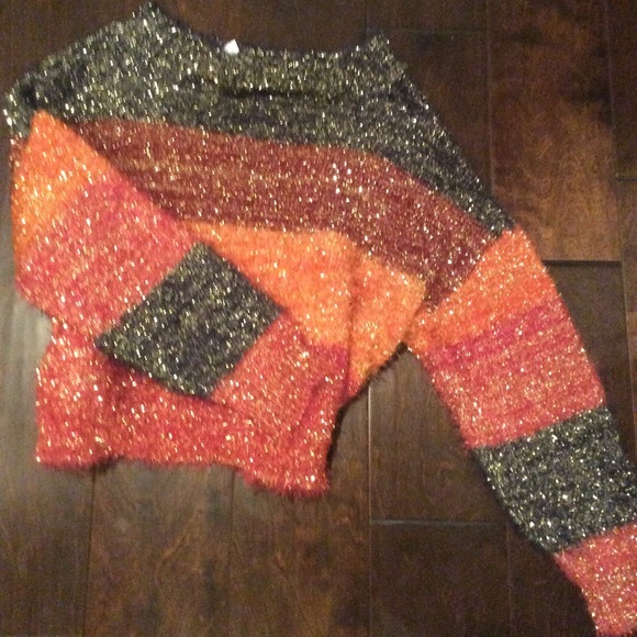 Sweater - Picture 3 of 3